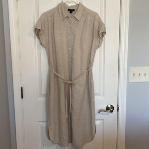 Lord and Taylor dress size M